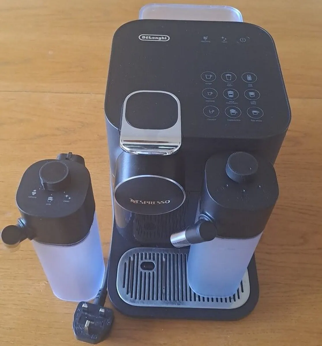 De Longhi Nespresso Gran Lattissima En650 Coffee Machine - Image 1