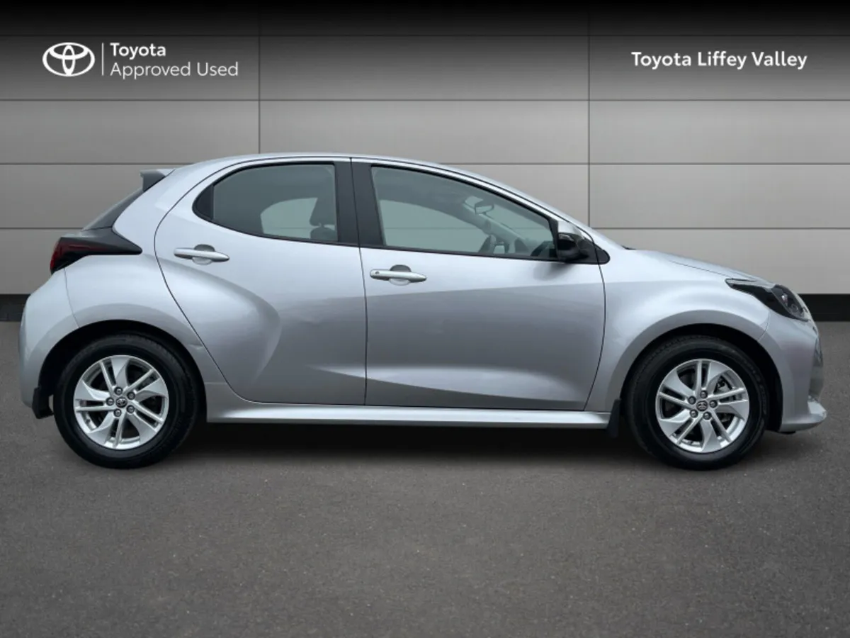 Toyota Yaris YARIS LUNA AUTO - Image 3