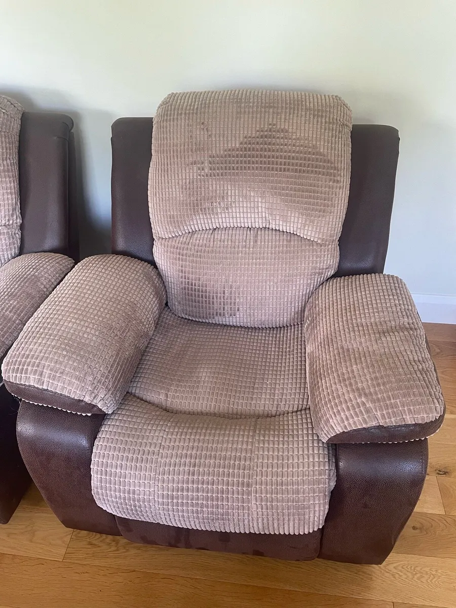3+1+1 reclining suite - Image 2