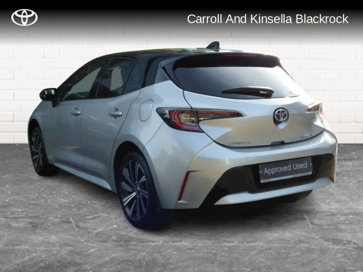 Toyota Corolla Hybrid Luna Sport HB - Image 2