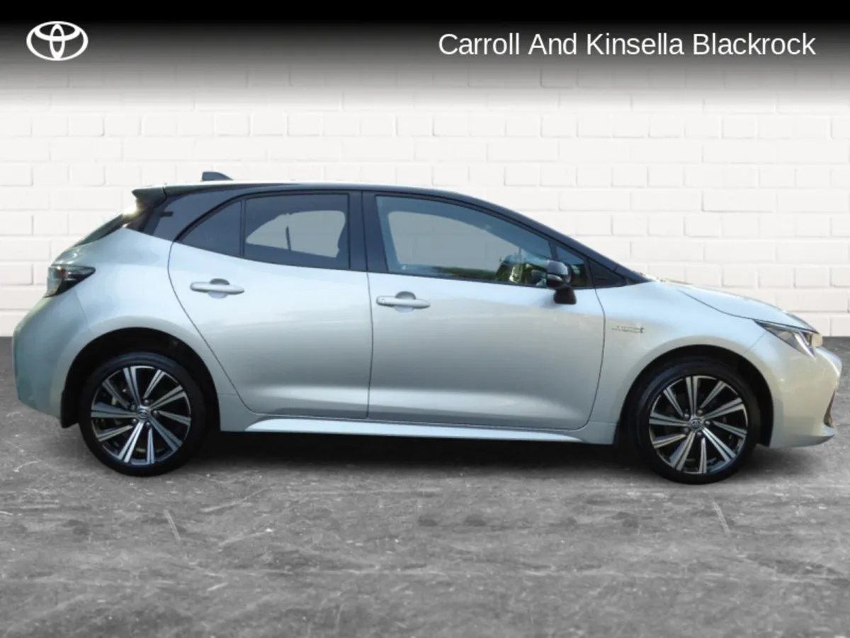 Toyota Corolla Hybrid Luna Sport HB - Image 3