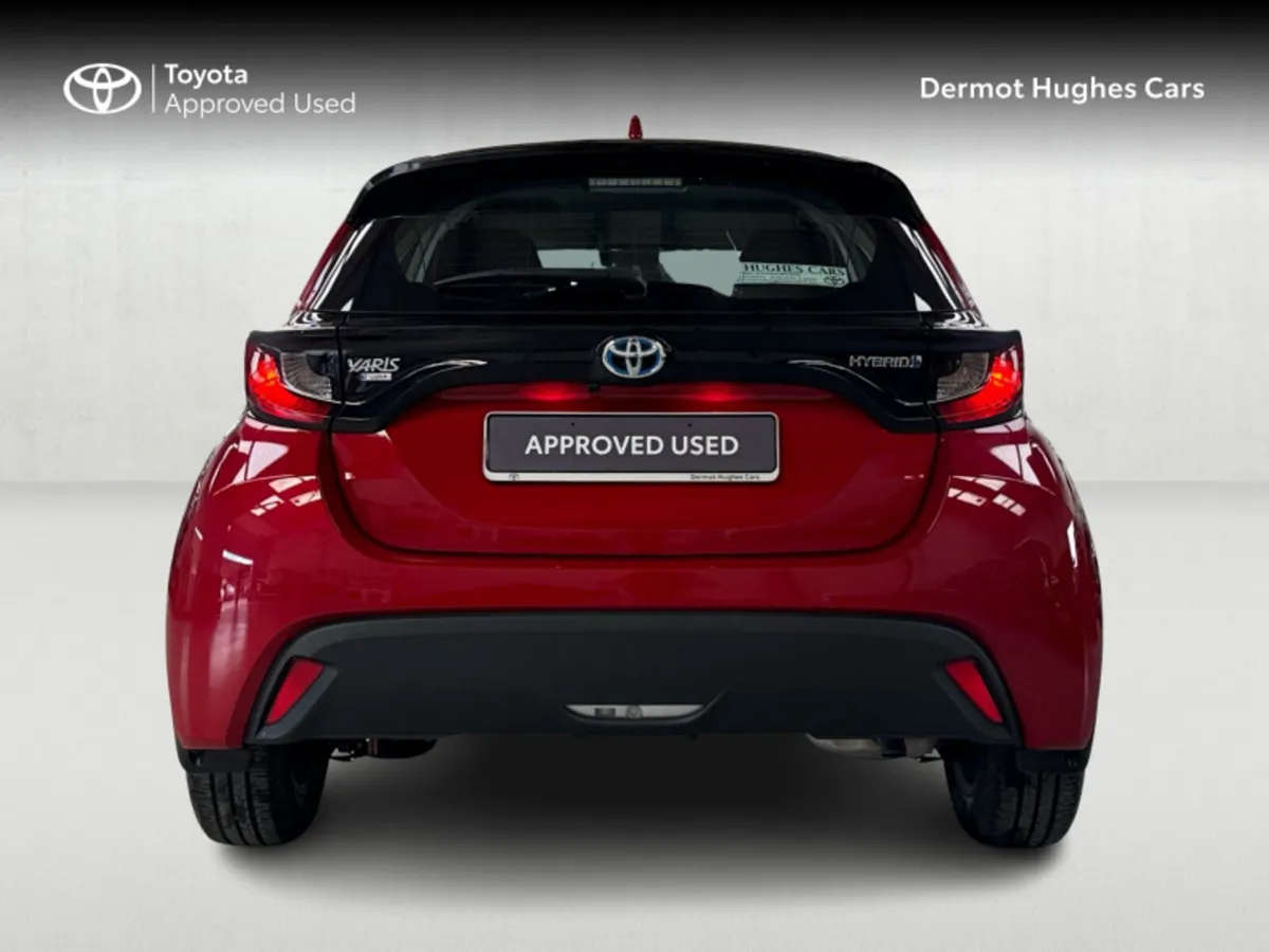 Toyota Yaris 1.5 HYBRID LUNA 4DR - Image 4