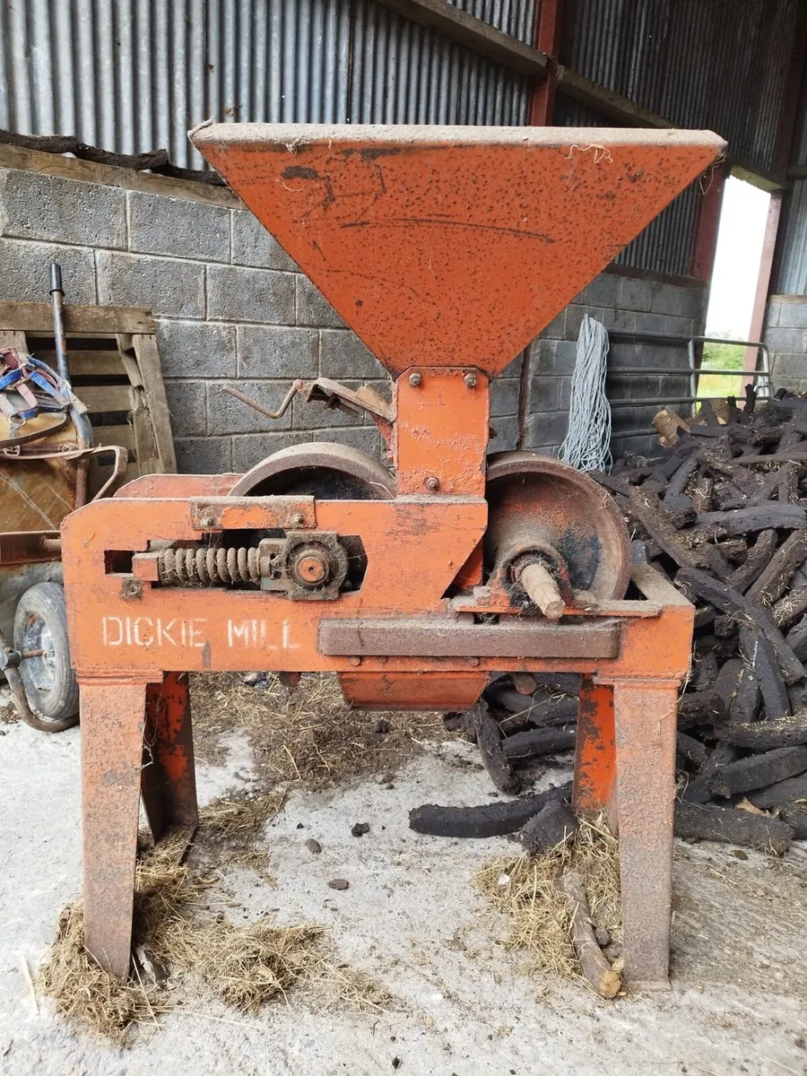 CORN ROLLER