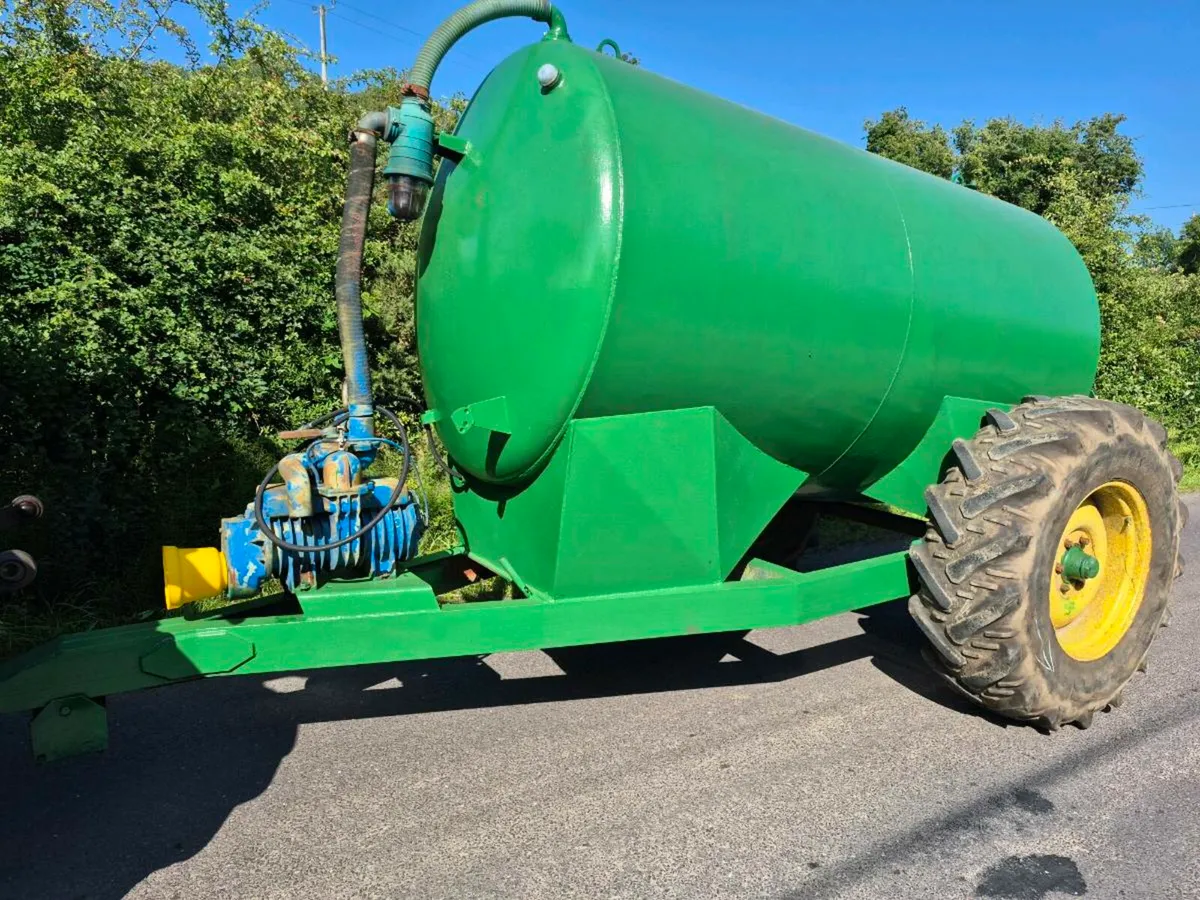 Vacuum tank - Image 1