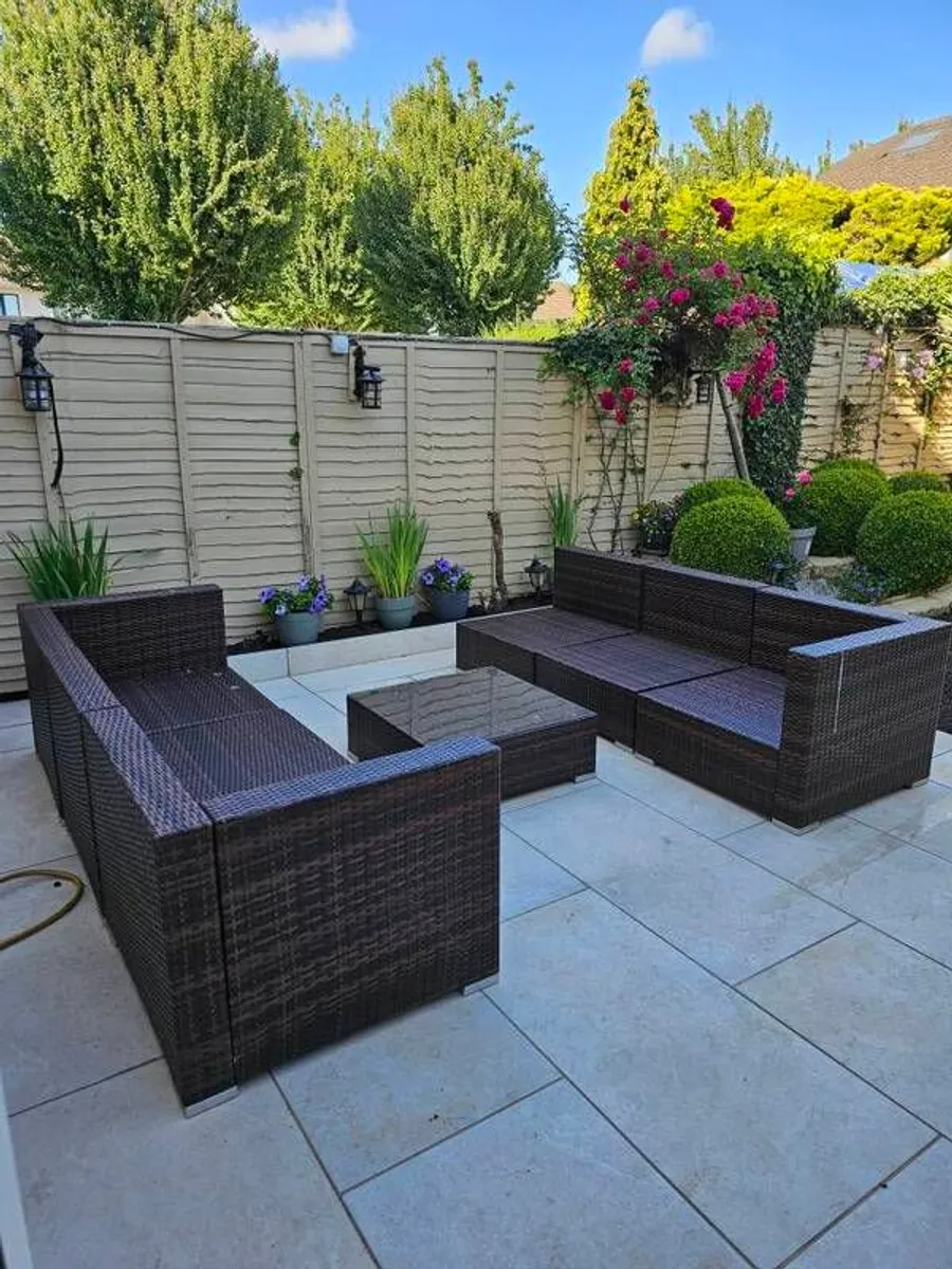 garden furniture - Image 1