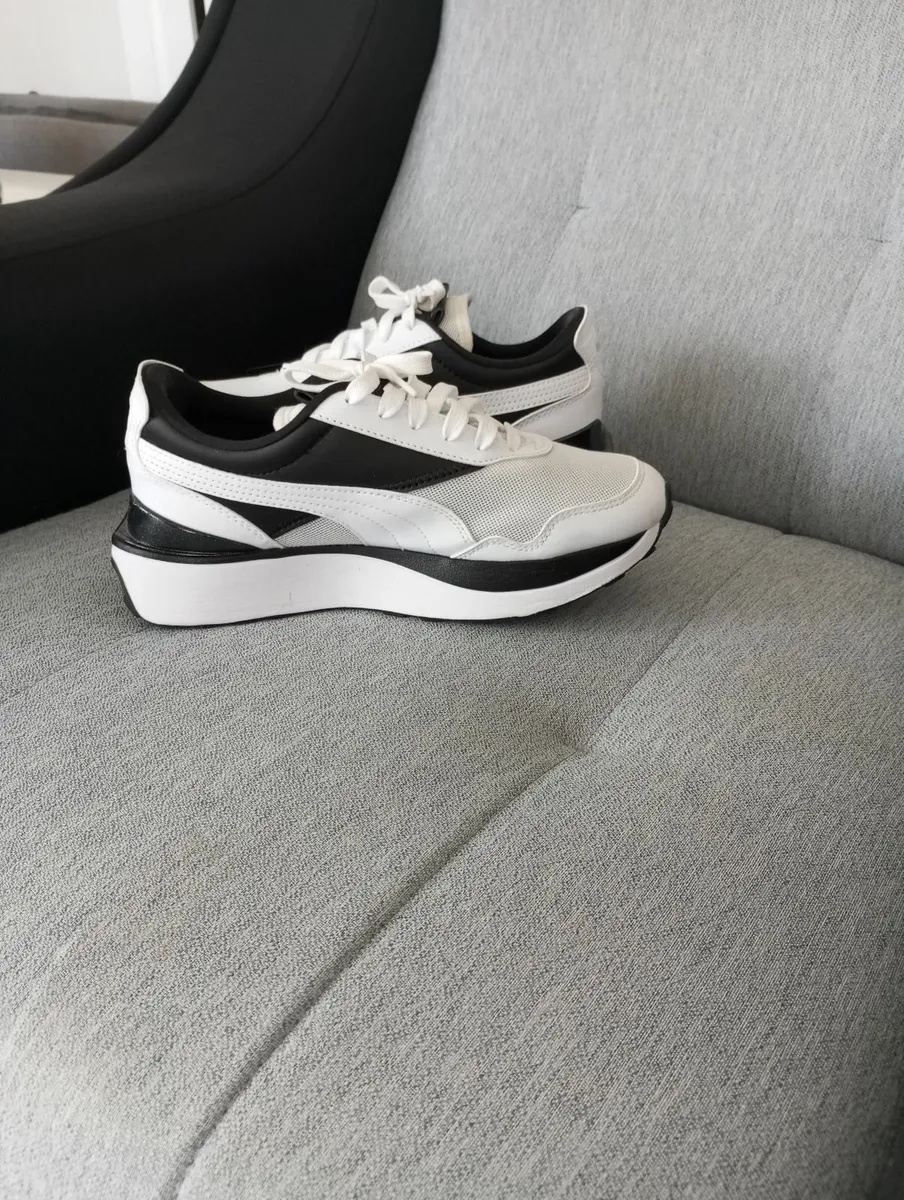 women's shoes - Image 3