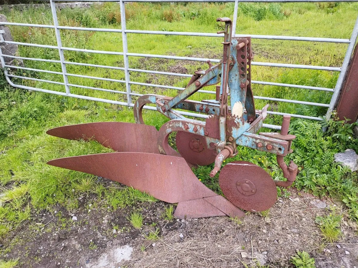 FISKAR 2 FURROW PLOUGH