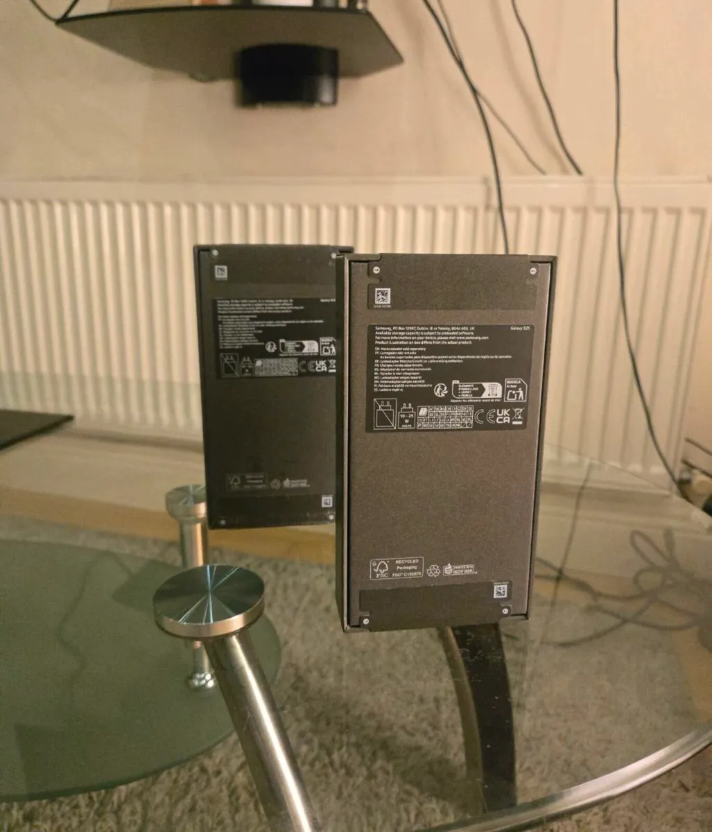 Samsung Galaxy S25 5G 128GB - Image 2