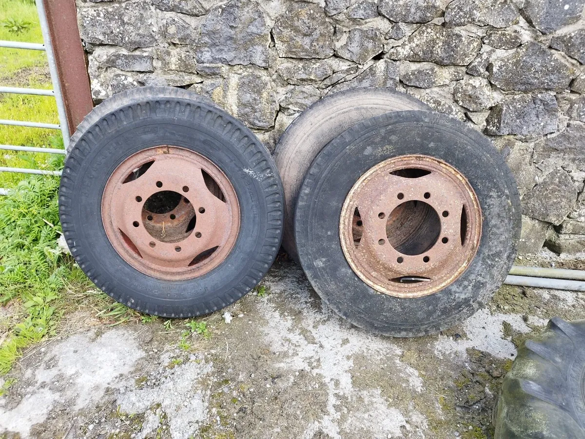 Trailer wheels
