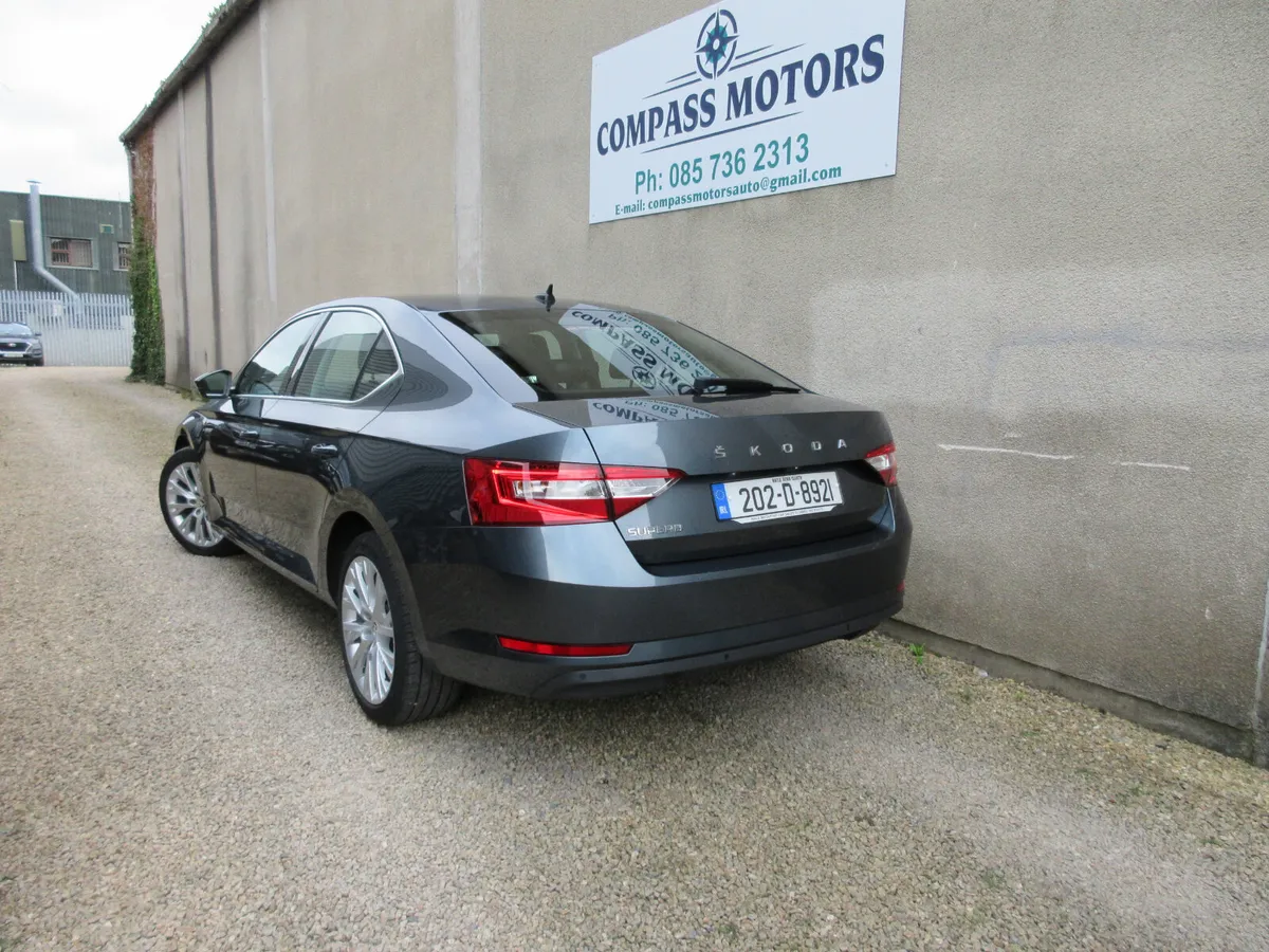 2020 Skoda Superb 2.0 DIESEL - Image 4