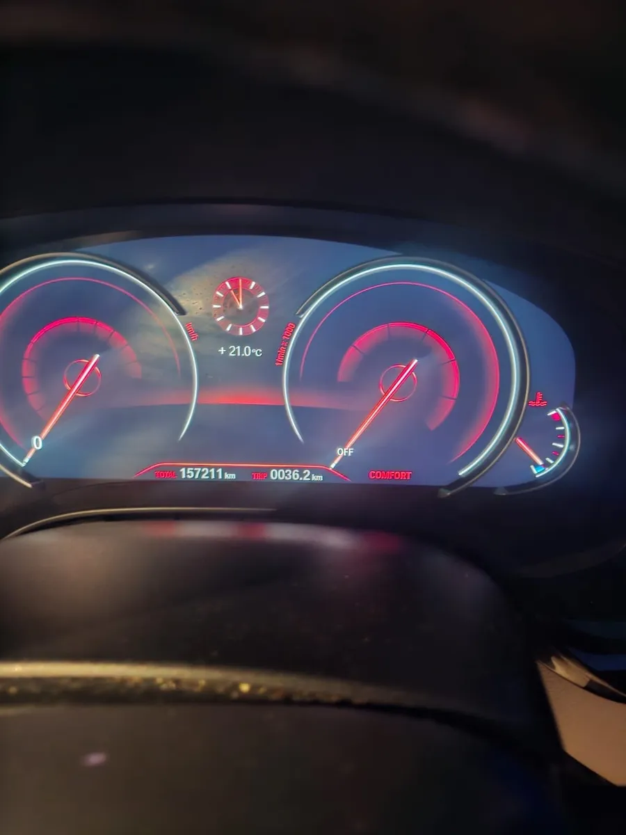 BMW 5-Series 2017 - Image 4