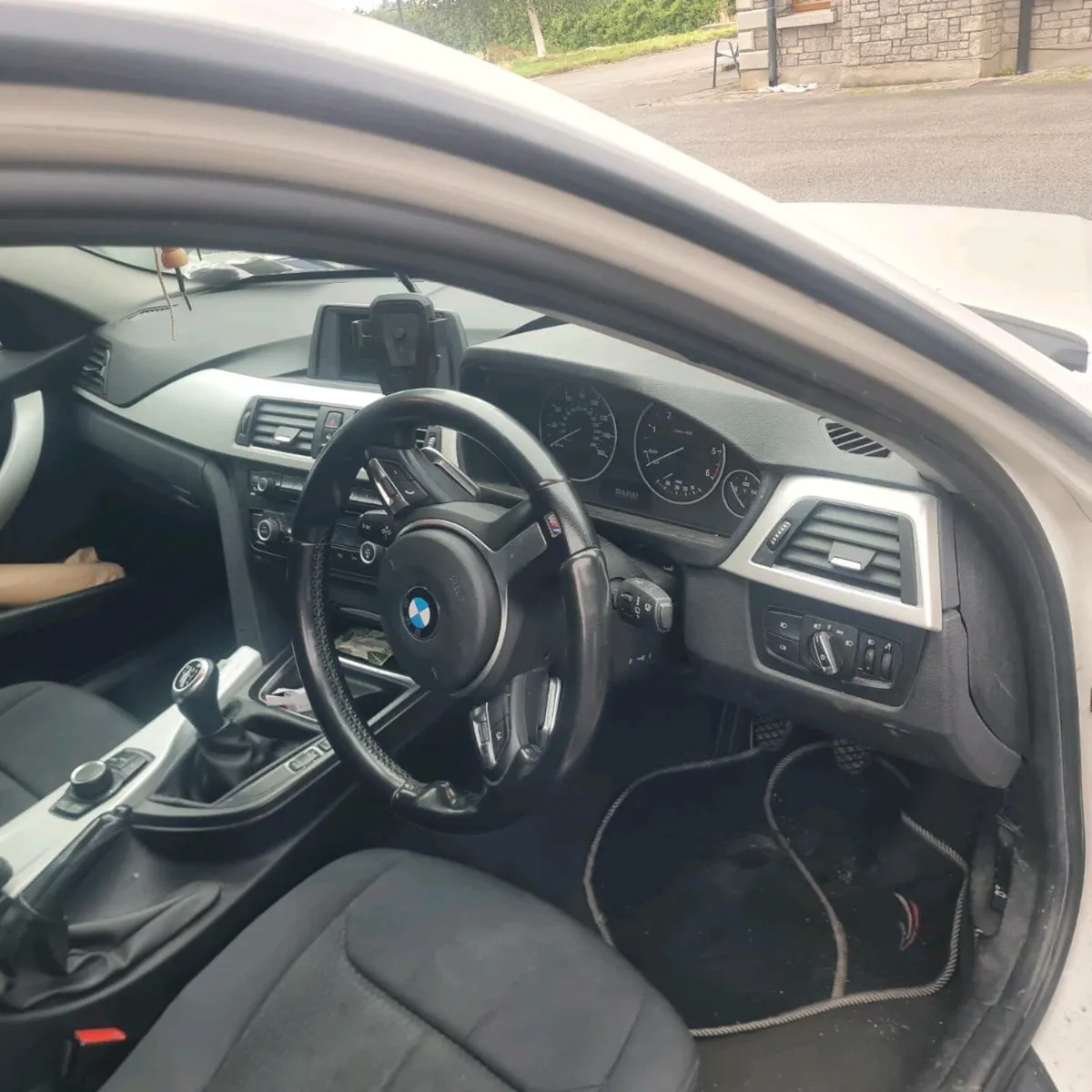 BMW 320d F30 - Image 2