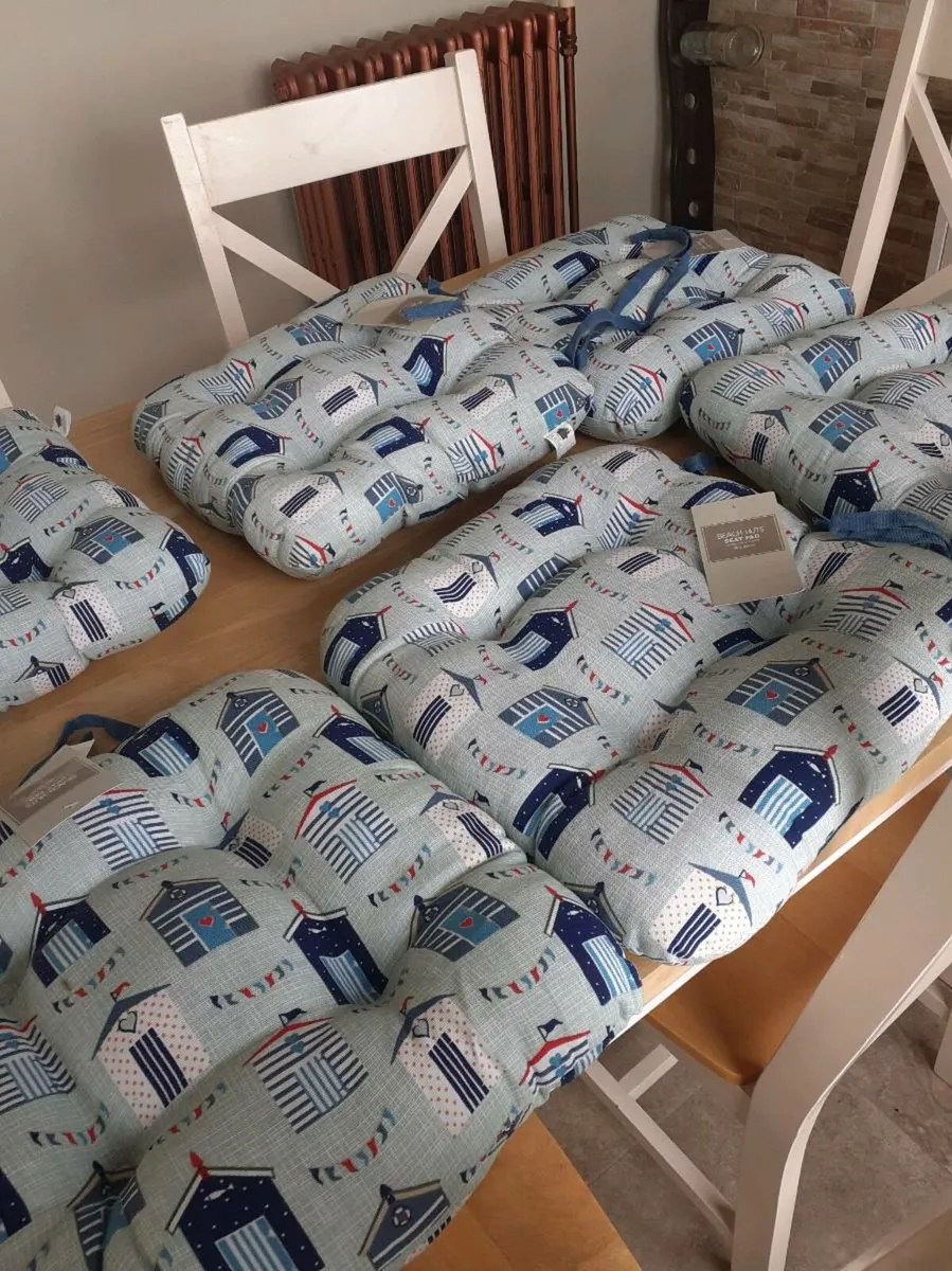 Outdoor cushions - Image 1