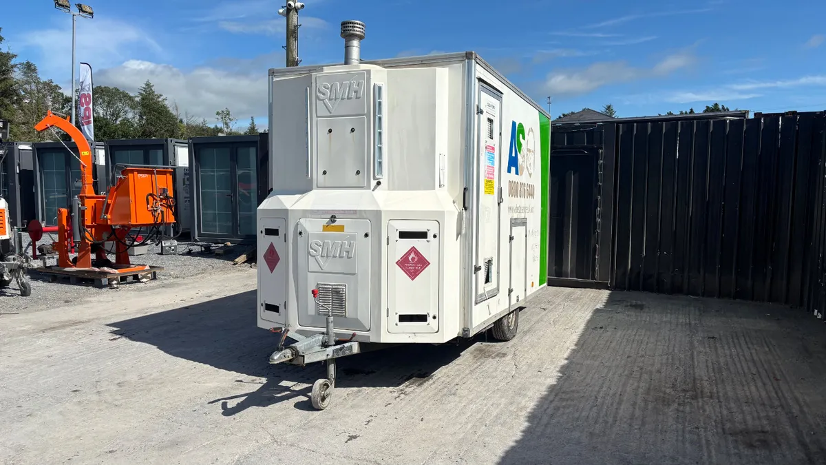 SMH Towable Shower Unit - Image 3
