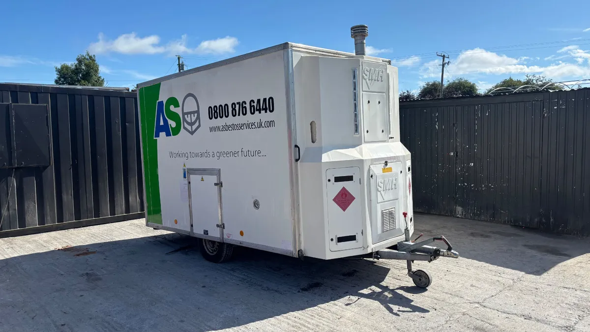 SMH Towable Shower Unit - Image 1