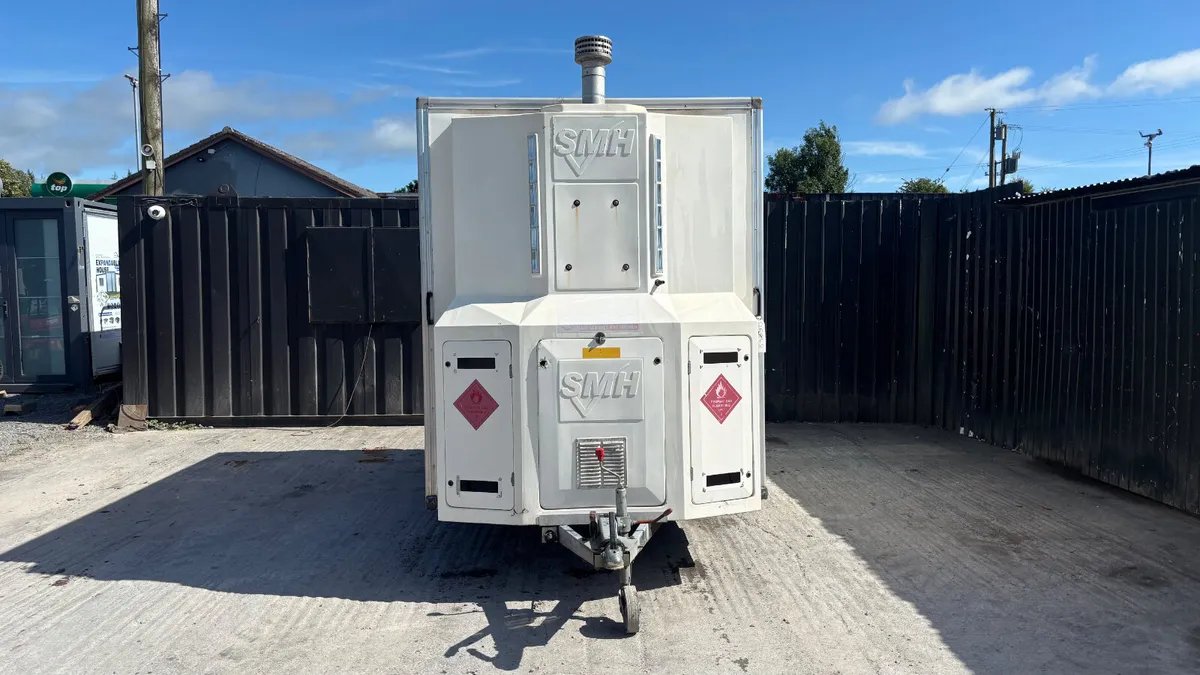 SMH Towable Shower Unit - Image 2
