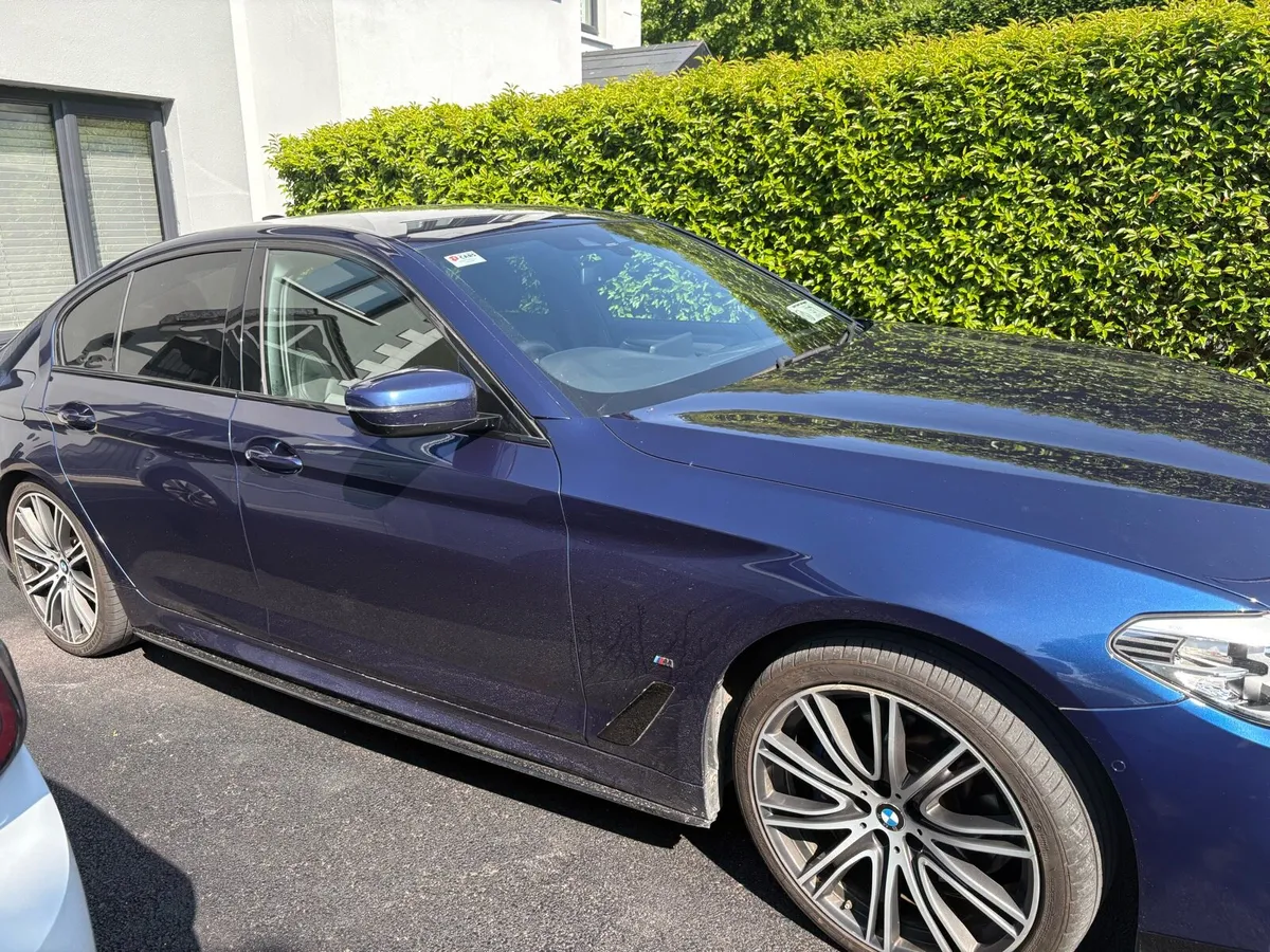 BMW 5-Series 2019 M-SPORT AUTO Plug-In Hybrid - Image 2