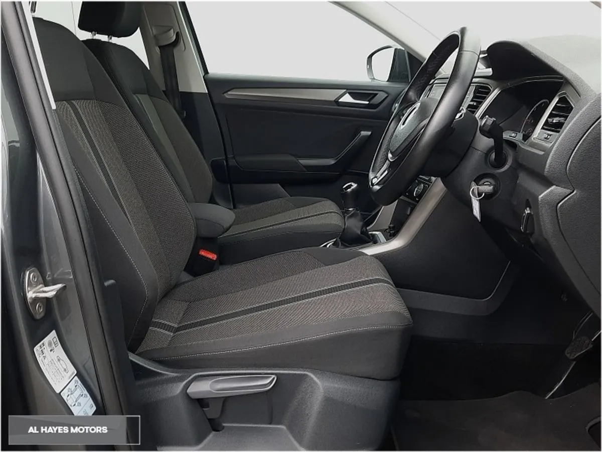 Volkswagen T-Roc 2.0 TDI 115bhp Design - Image 4