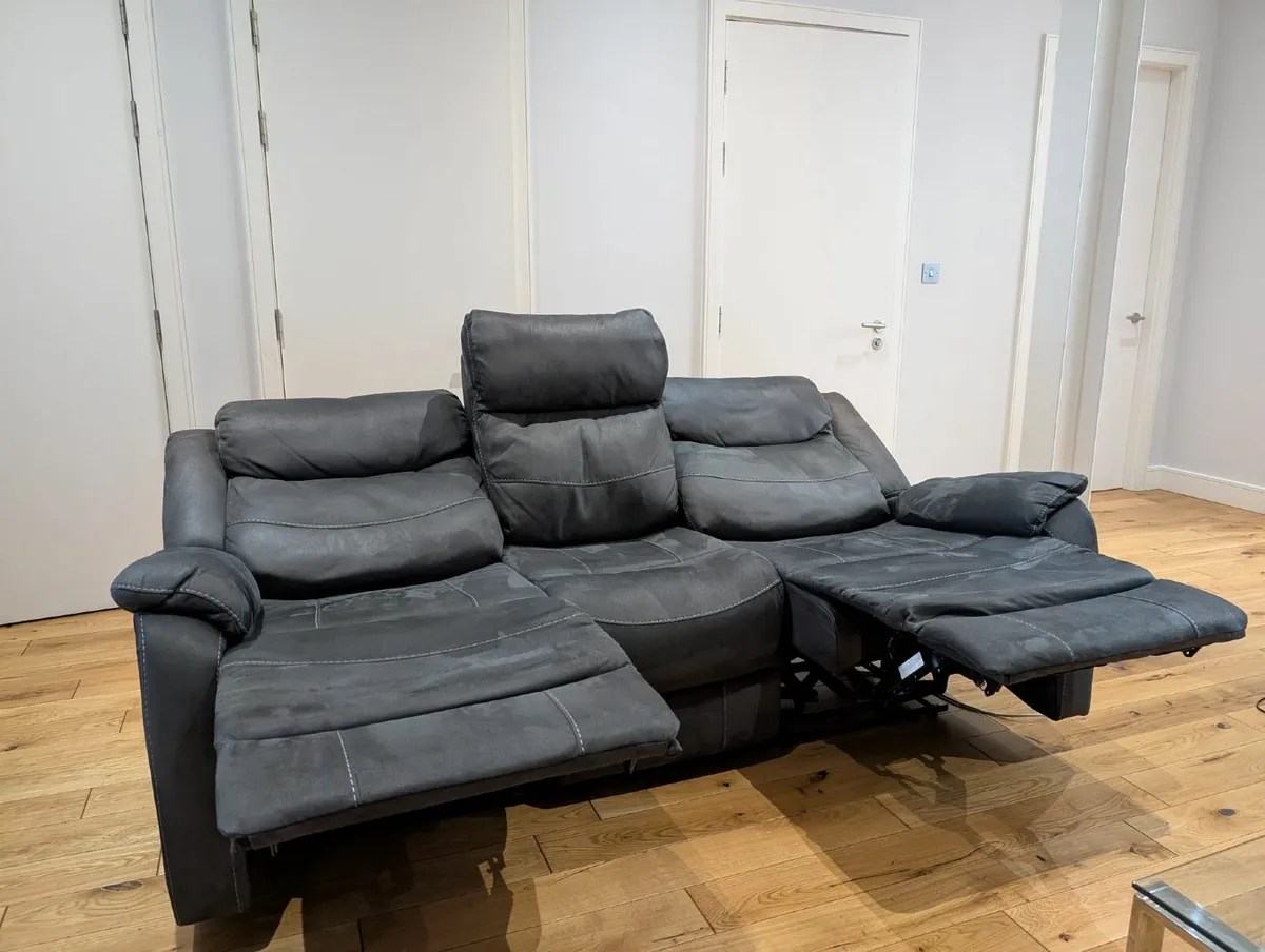 Sofa & Recliner Chairs with Charging Ports - Image 2