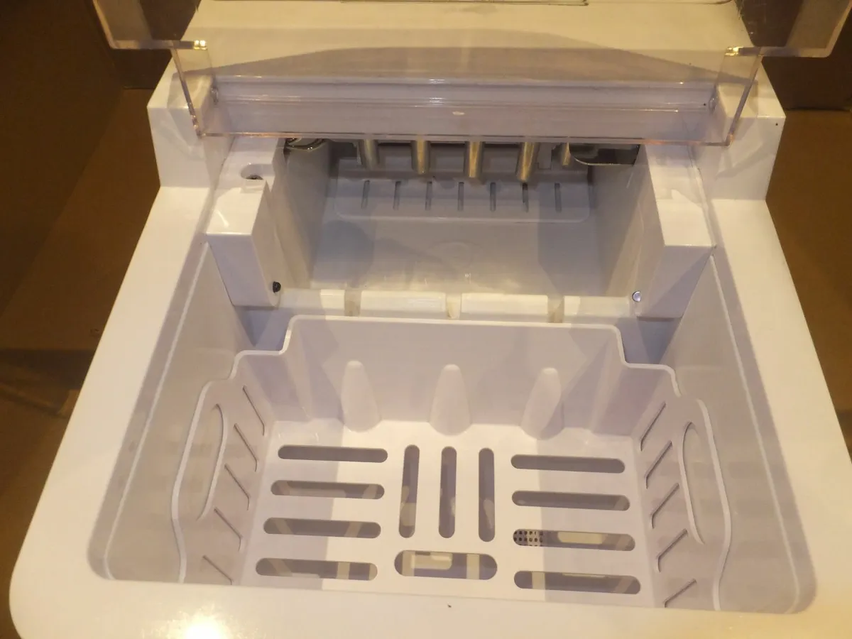 ice cube machine - Image 2