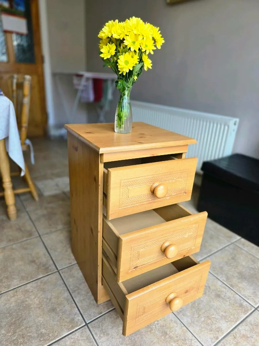 Chest of Drawers - Image 1