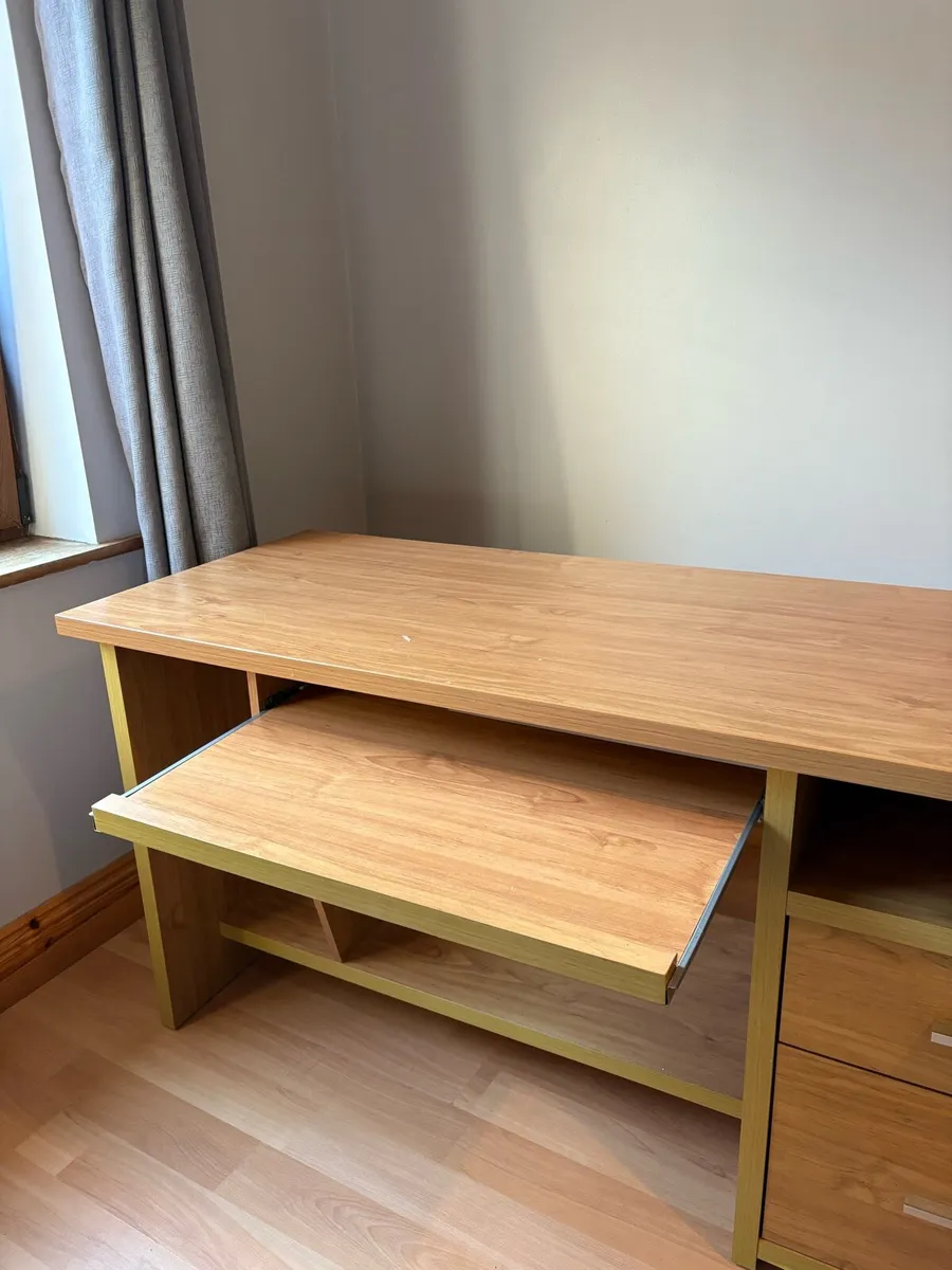 Office Desk - Image 3