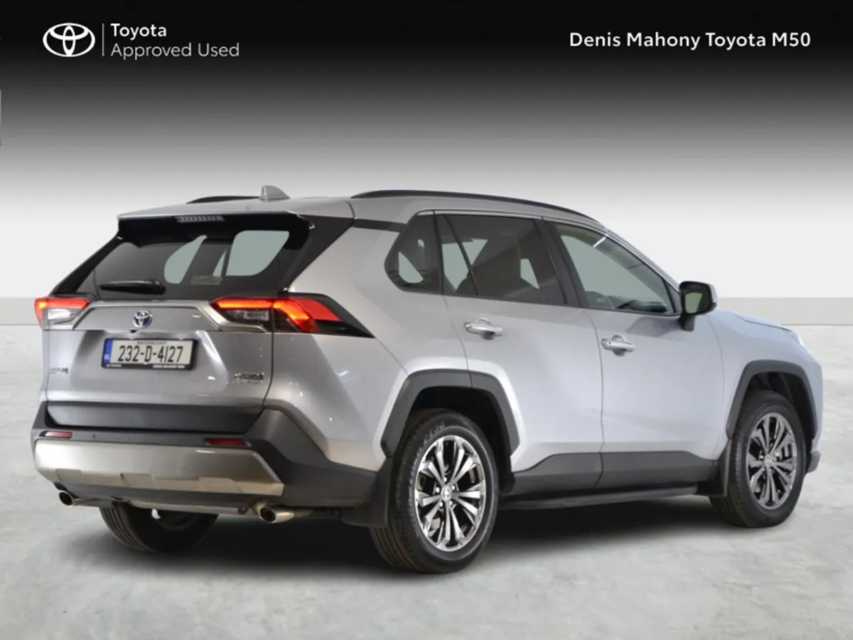 Toyota RAV4 Hybrid Platinum Edition - Image 2