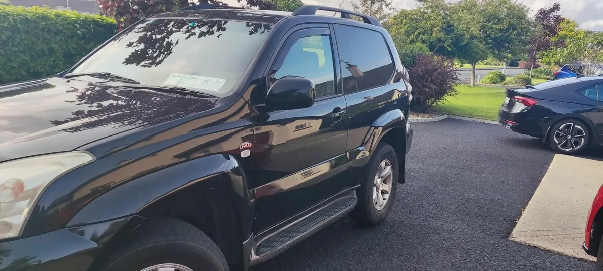 Toyota Land Cruiser 2006 - Image 3