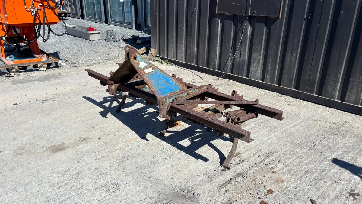 Spring Loaded Grubber - Image 1