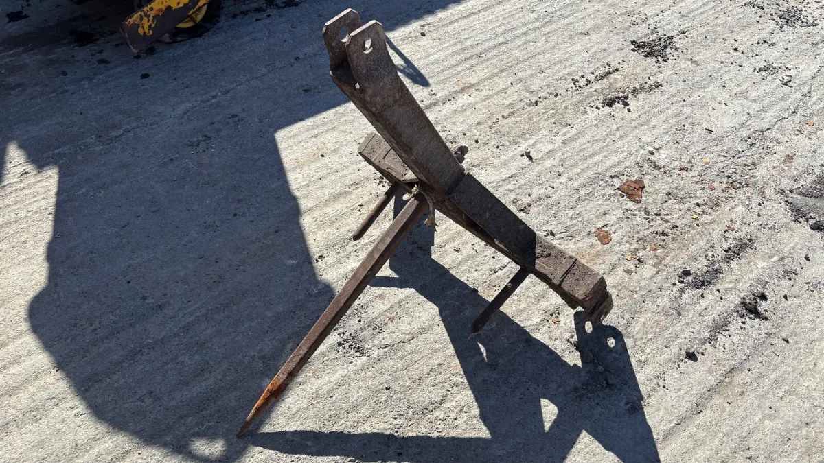 Bale spike to suit 3 point linkage - Image 2