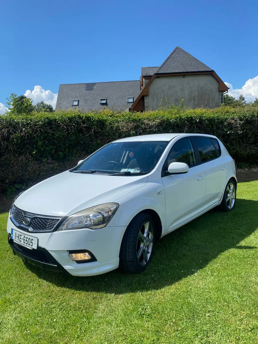 Kia Ceed 2011 - Image 4