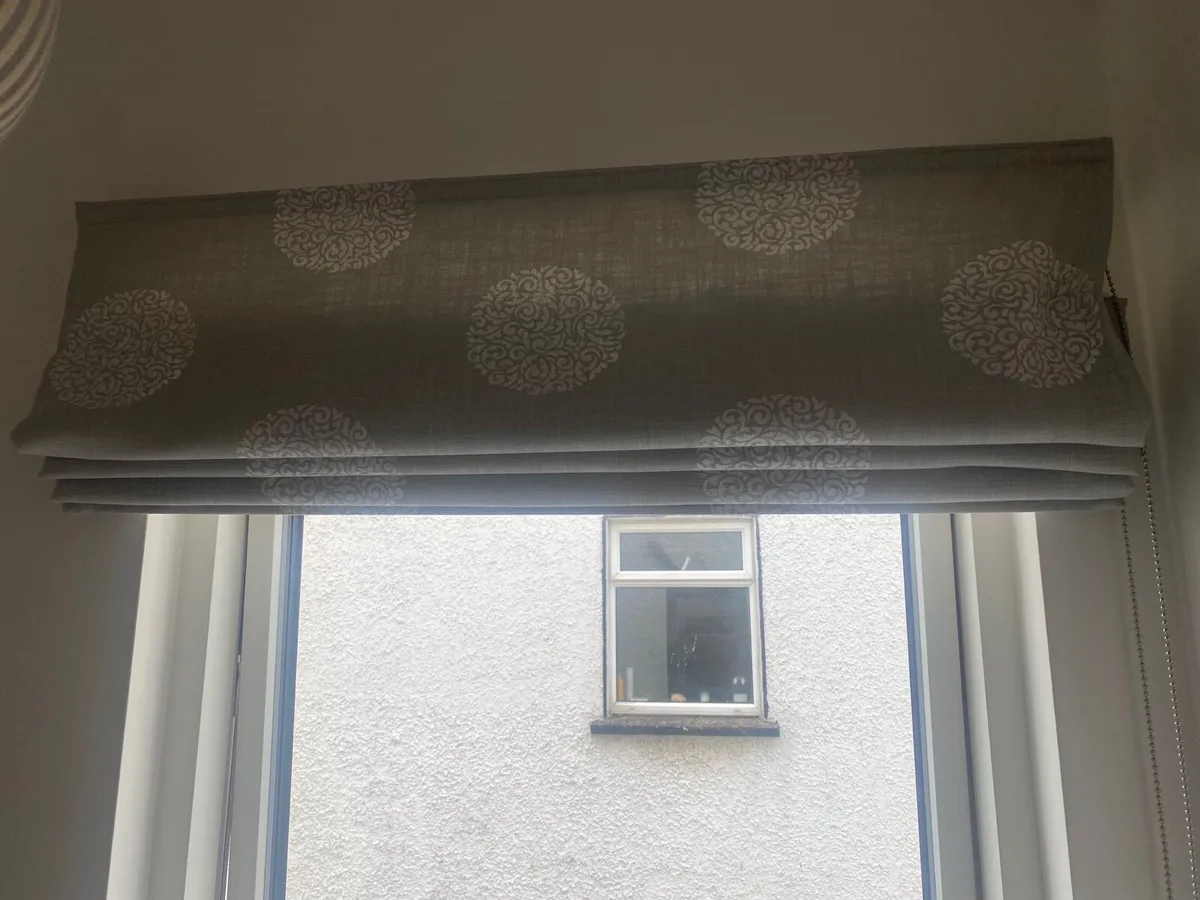 Grey Laura Ashley roller blind - Image 2