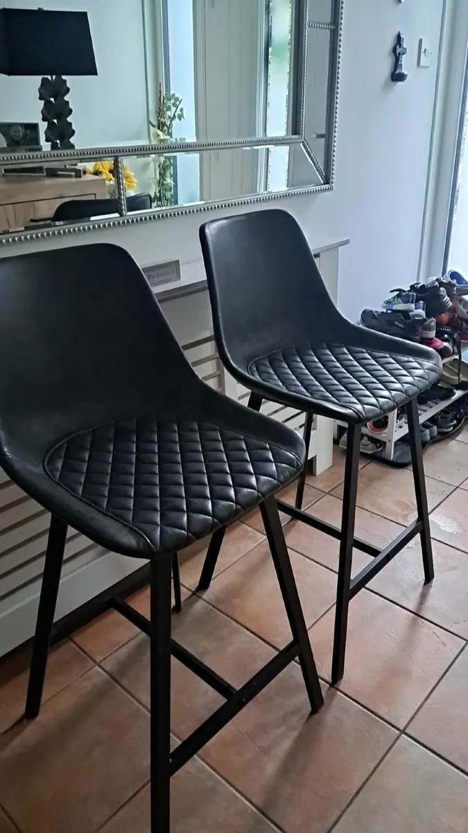 2 high stools - Image 1