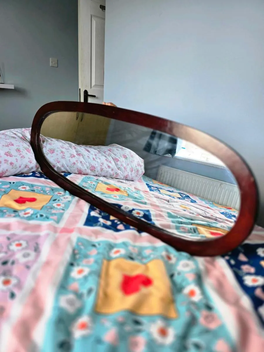 Mirror - Image 2