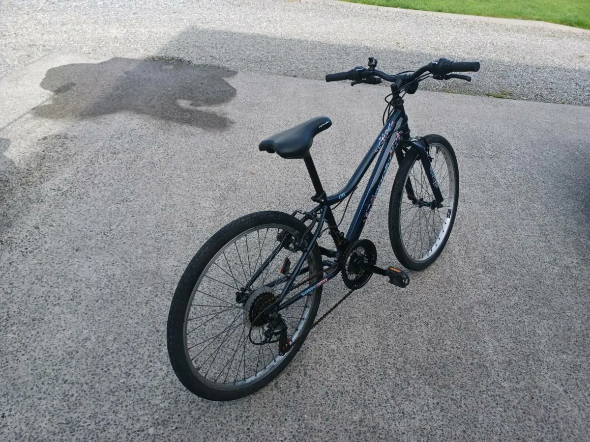 Girls Apollo bike - Image 3