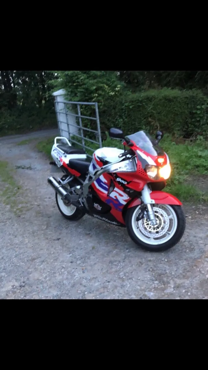 Honda fireblade 918 1997 - Image 2