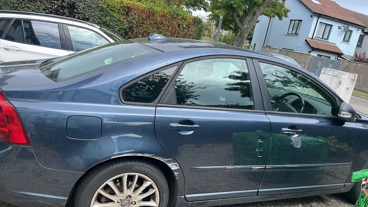 Volvo S40 - Image 4