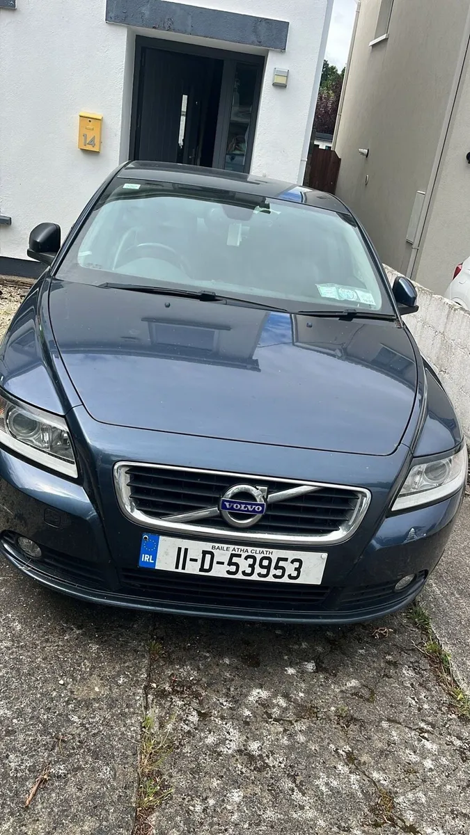 Volvo S40 - Image 1