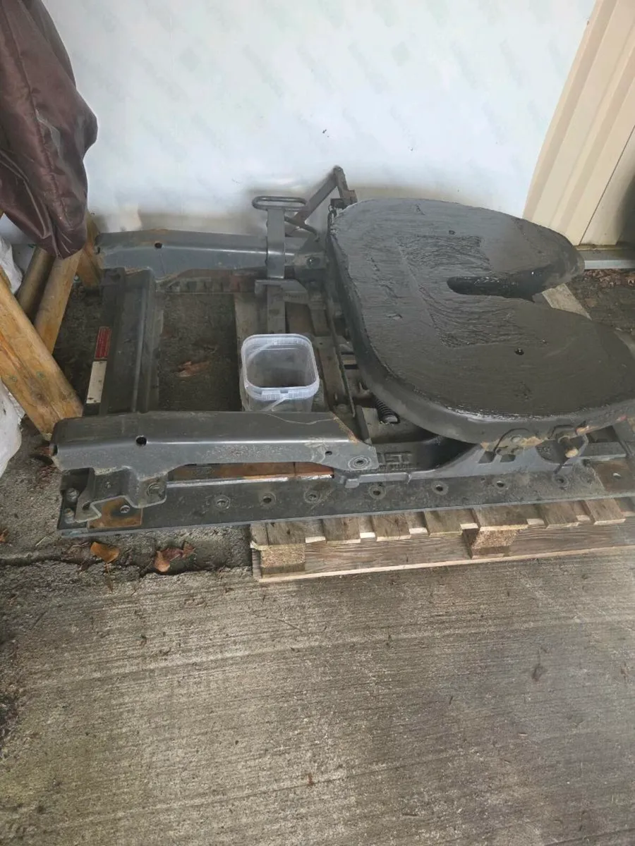 SLIDING 5TH WHEEL - Image 1