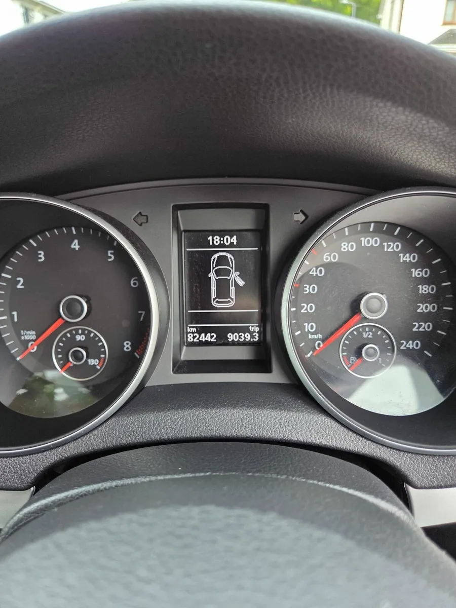 Volkswagen Golf 2012 - Image 3