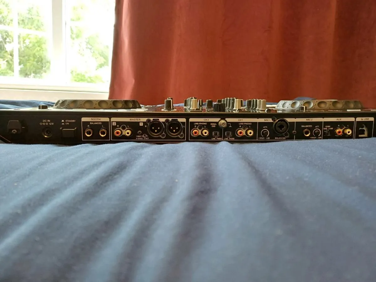 Pioneer DJ DDJ 800 2 Channel Controller Bundle - Image 3