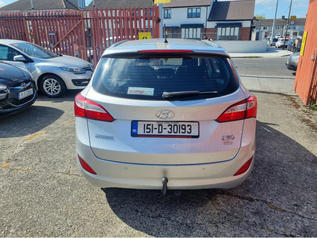 Hyundai i30 1.6 TOURER DELUXE 5DR - Image 4