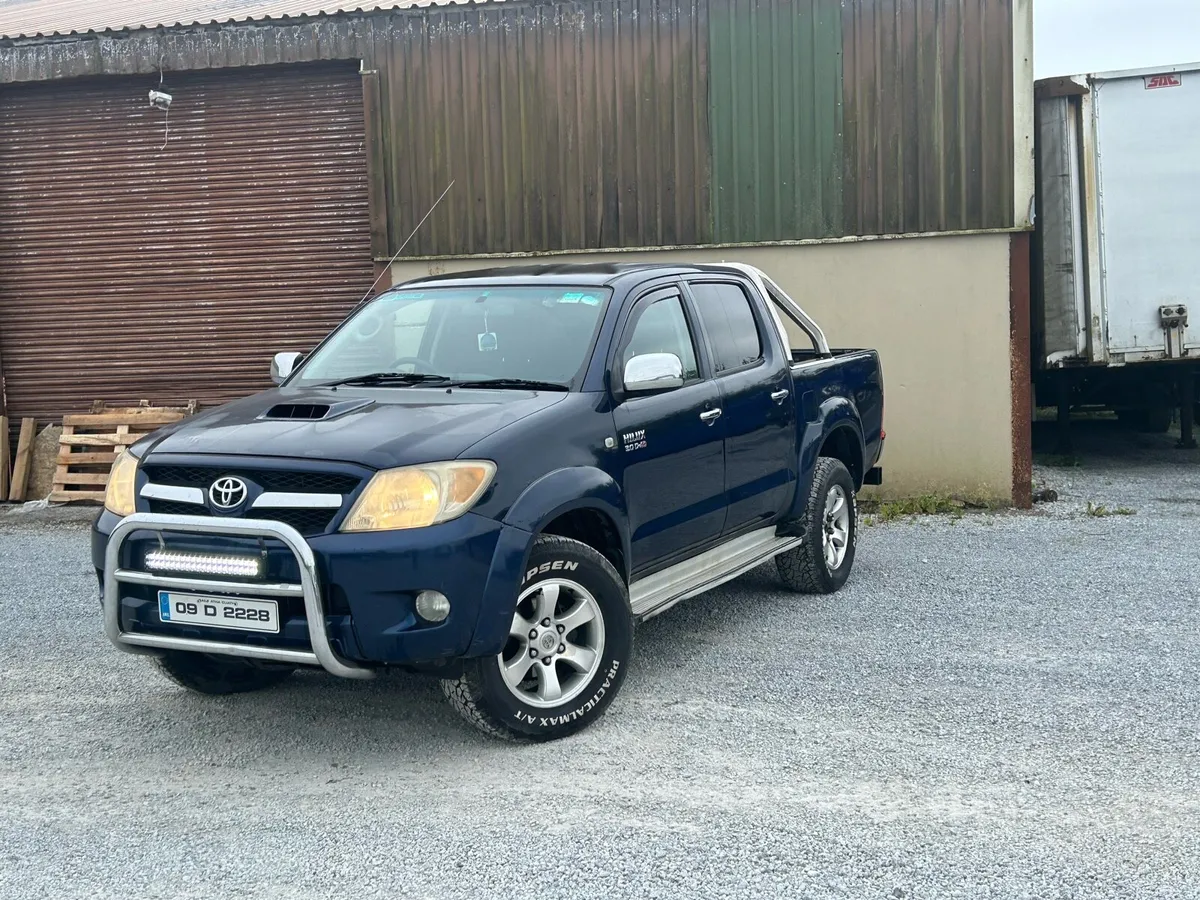 Toyota hilux 3.0L D4D - Image 2