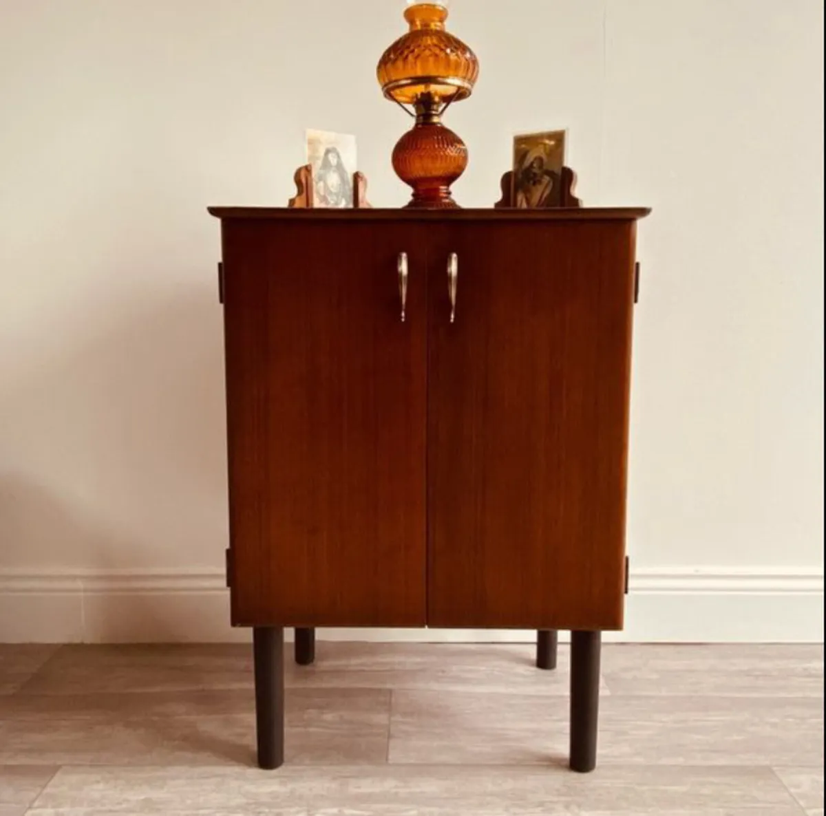 Petite Vintage Record Vinyl Cabinet - Image 1