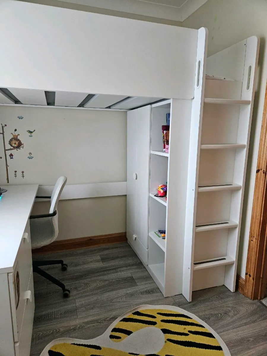 Loft bed - Image 1
