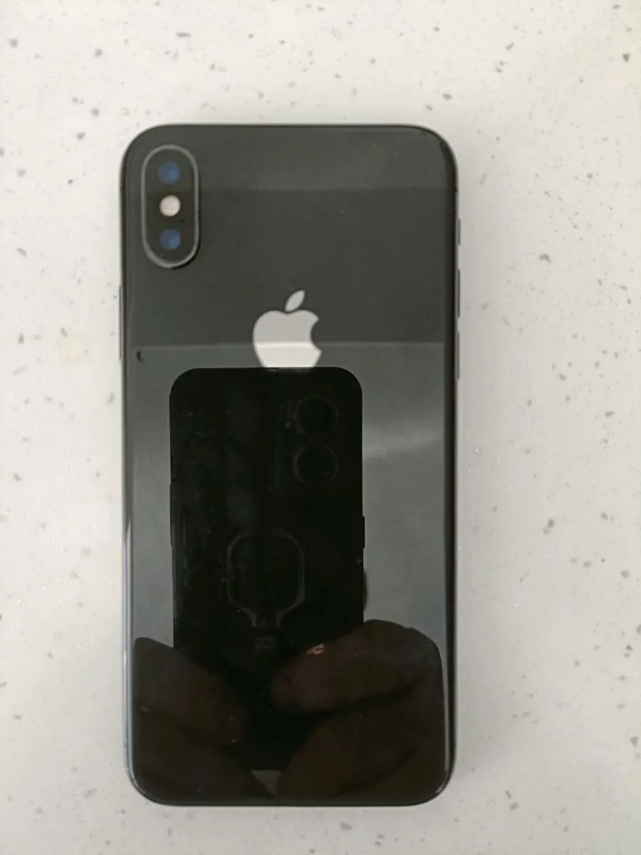iPhone X - Image 3