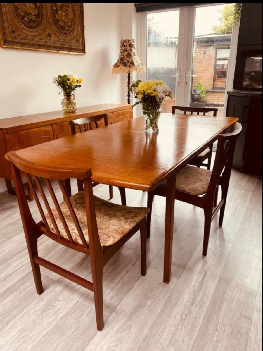 Mid Century Extendable Dining Table - Image 1