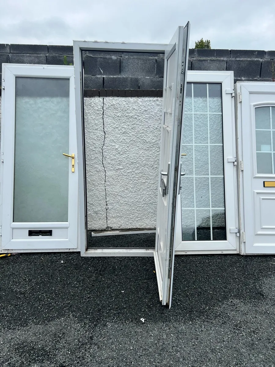 Pvc front door - Image 3