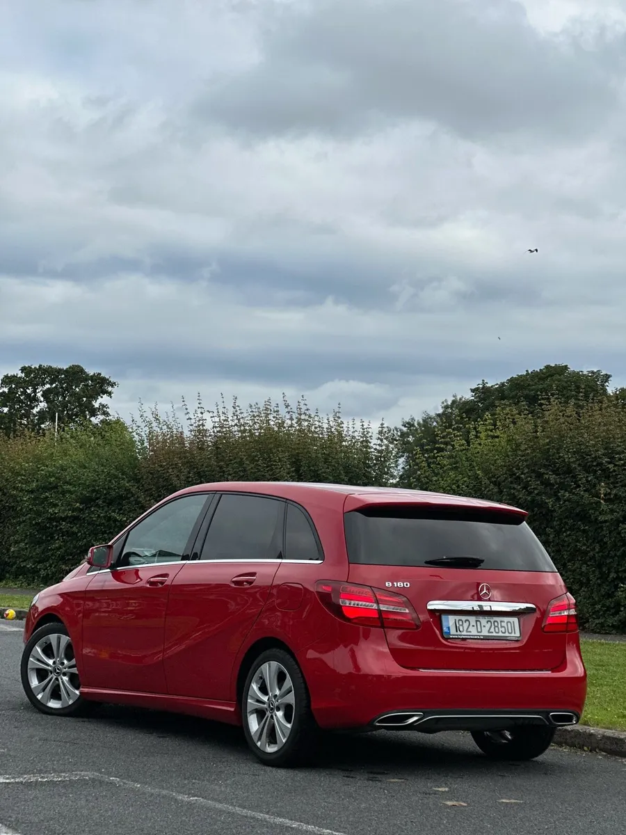 Car - Image 2