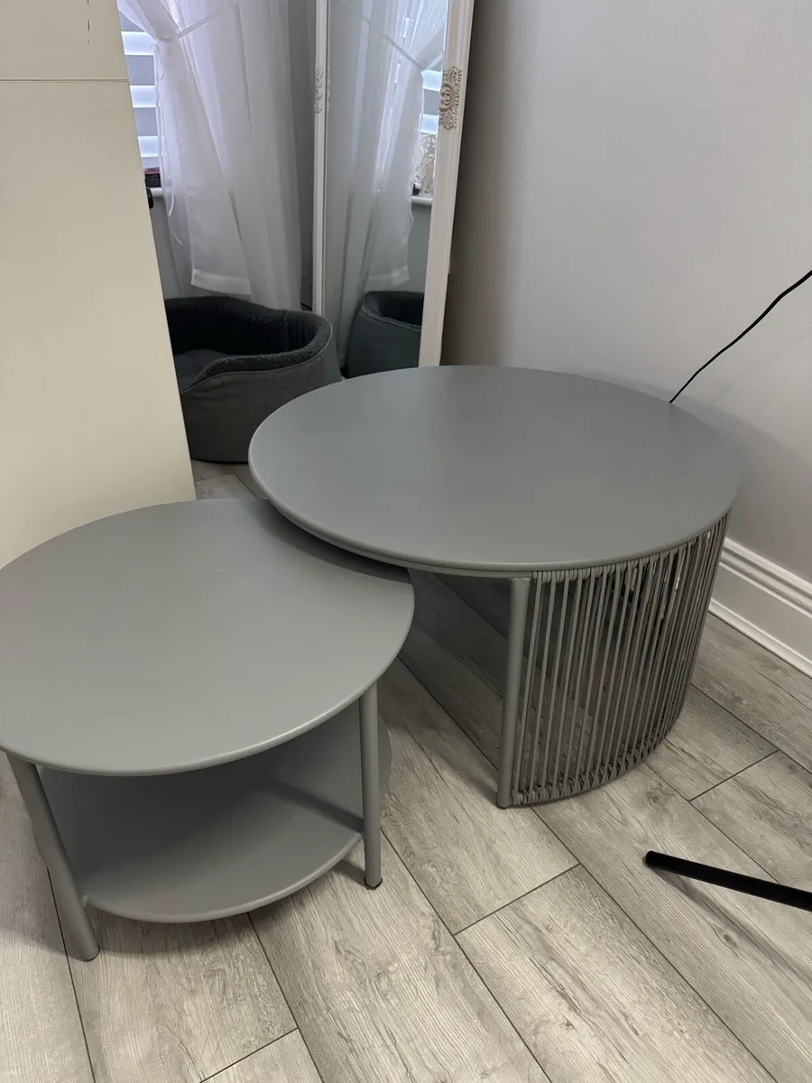 Nested coffee table - Image 2